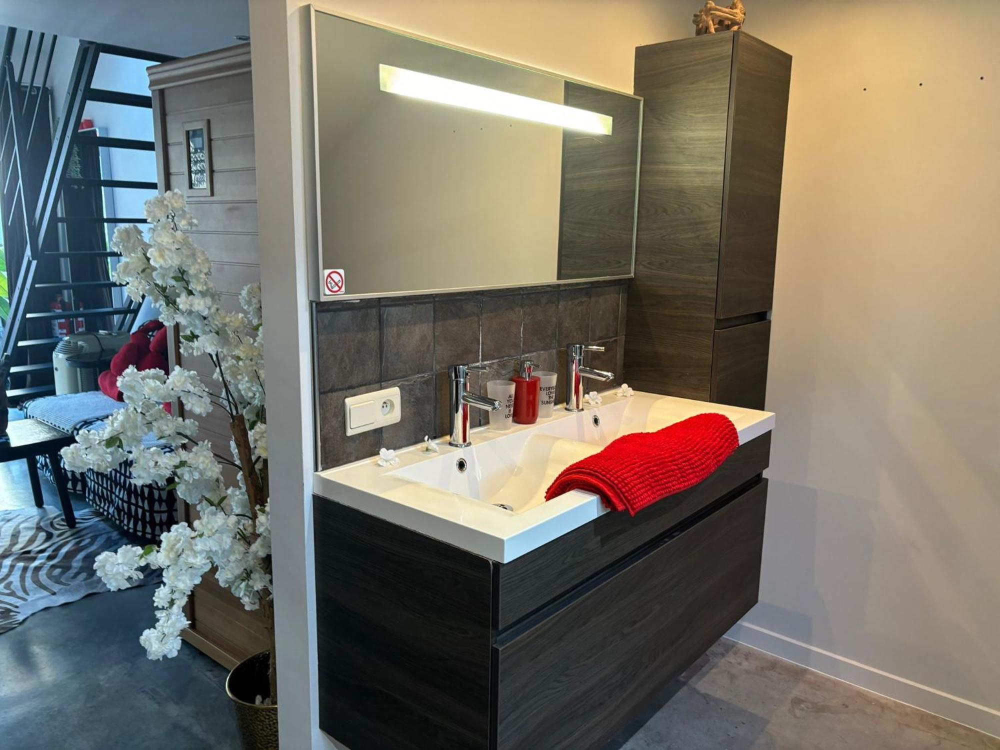 Wellness Loft With Sauna, Jacuzzi, Roof Terrace & Amazing View Apartman Antwerpen Kültér fotó